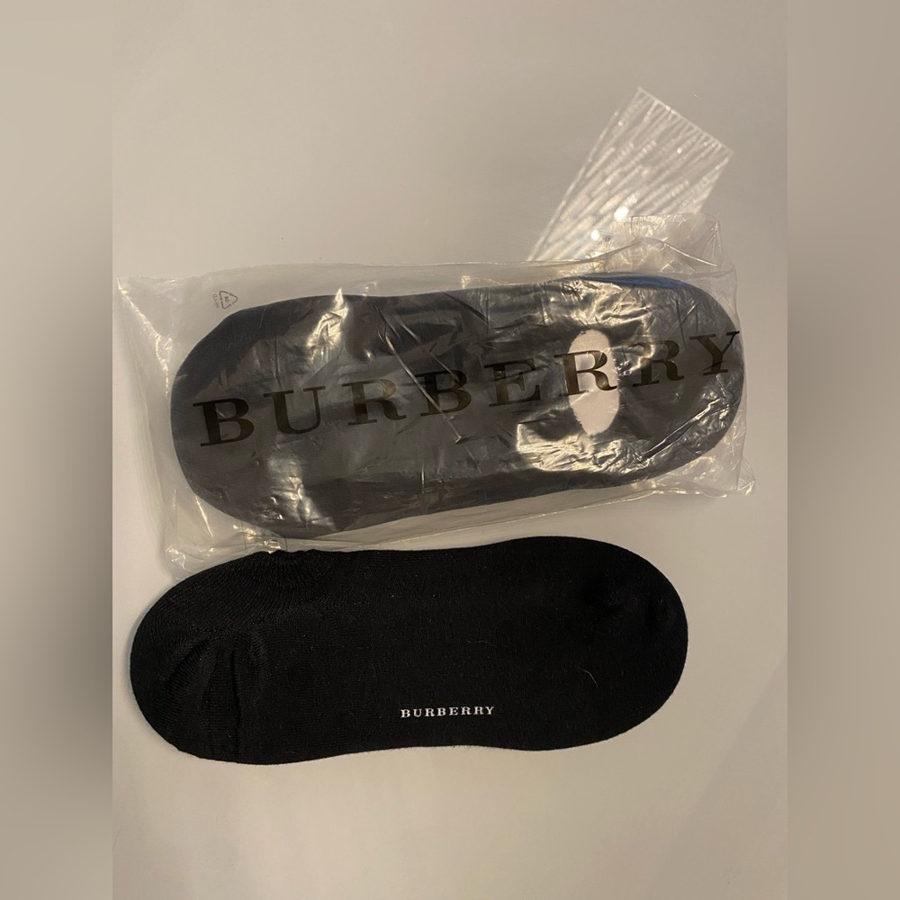 Burberry Black Invisible Socks (set of 5) - Picture 4 of 4
